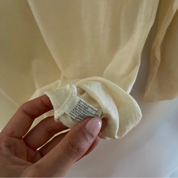 Club Monaco cream knit sweater - Picture 2 of 3